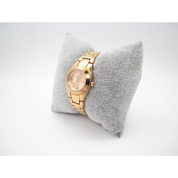 Women's Relic Quartz WR Analog 23mm Dial Causal Round Watch (E382) - Picture 5 of 10